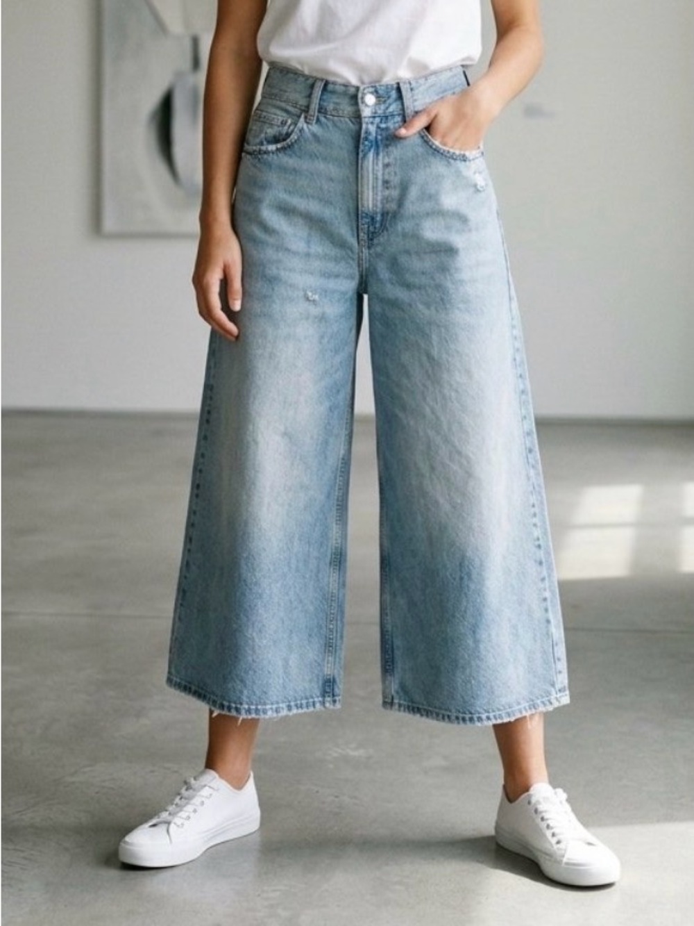 Zara Balenciaga cropped Light Blue Wide Leg distressed Jeans (waist 31”)